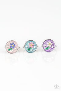 Starlet Shimmer - Painted Flower Ring - Paparazzi