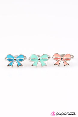Starlet Shimmer Bow Ring