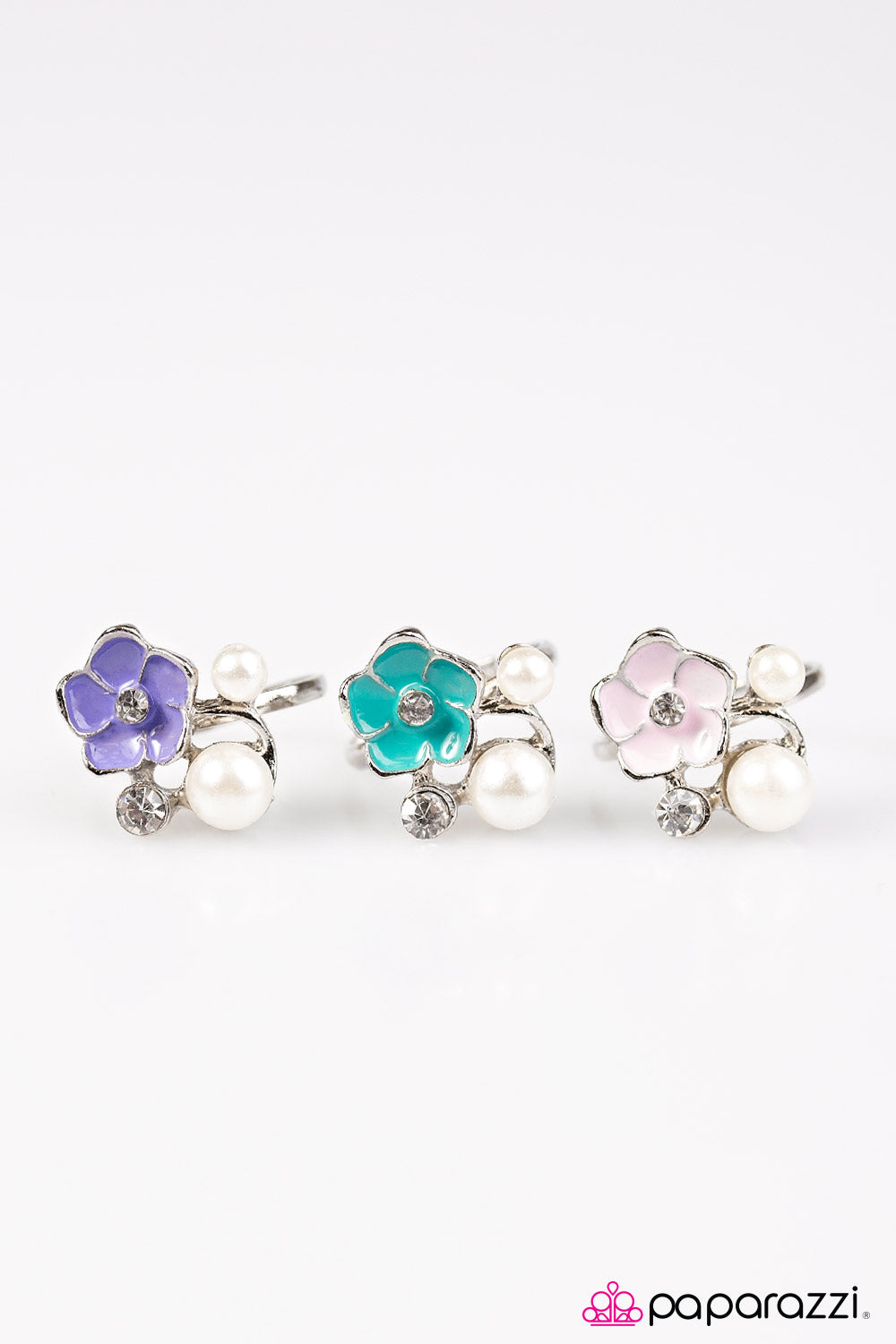 Starlet Shimmer Flower and Pearl Ring