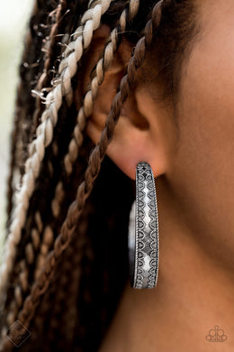 Textured Treasure - Silver - Paparazzi