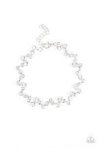 Starlit Stunner - White - Paparazzi