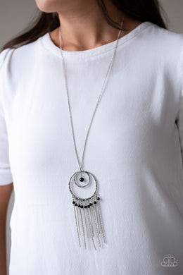 Out Of Bounds Shimmer - Black - Paparazzi