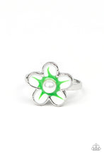 Load image into Gallery viewer, Starlet Shimmer Flower with Pearl Ring