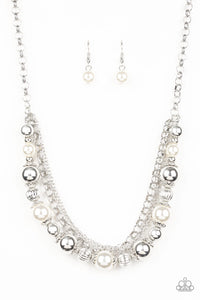 5th Avenue Romance - White - Paparazzi