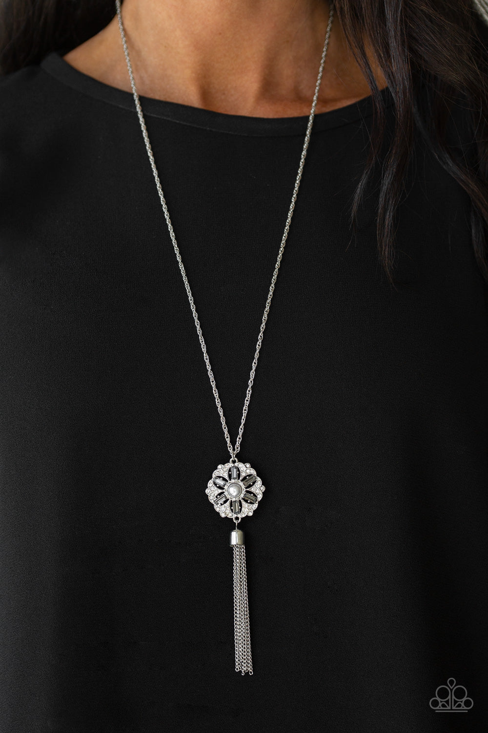 Fine Florals - Silver - Paparazzi