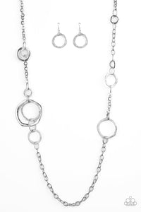 Amped Up Metallics - Silver - Paparazzi