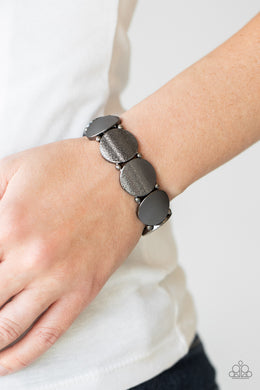 Metallic Spotlight - Black - Paparazzi