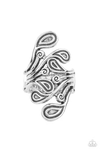 FRILL In The Blank - Silver - Paparazzi
