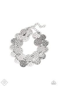 Rooted To The SPOTLIGHT - Silver - Paparazzi