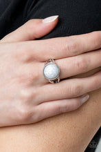 Load image into Gallery viewer, Glitter Grove - White - Paparazzi