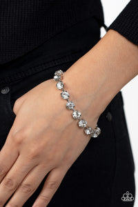 A-Lister Afterglow - White - Paparazzi