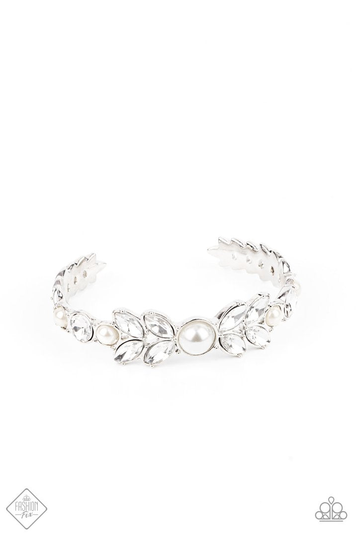 Regal Reminiscence - White - Paparazzi