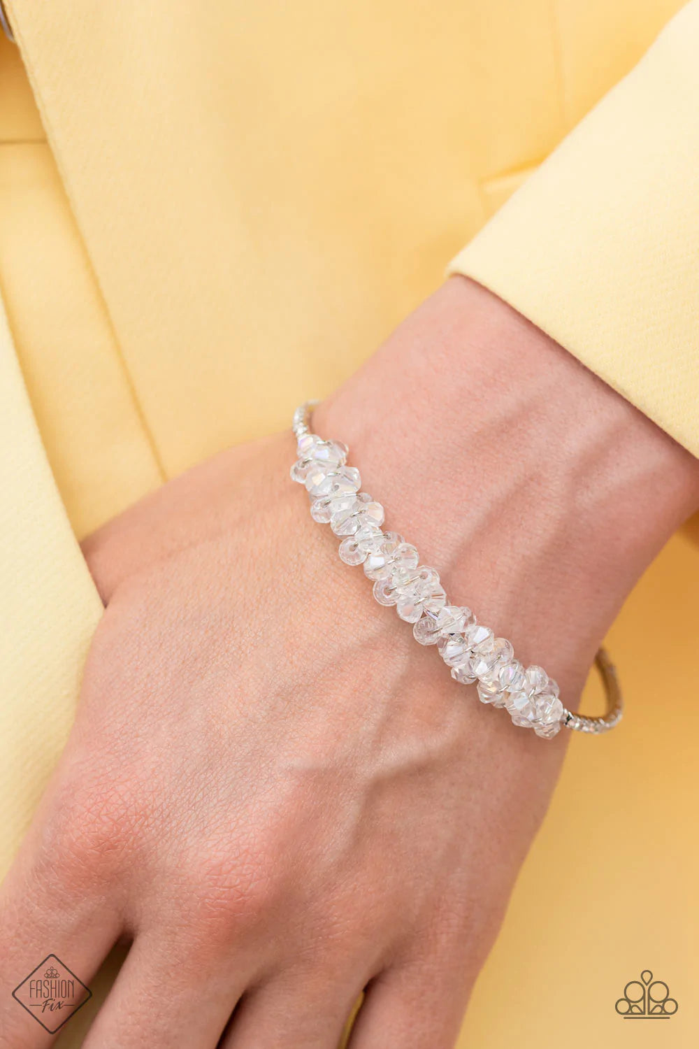 BAUBLY Personality - White - Paparazzi