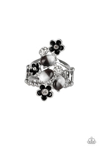 Daisy Delight - Black - Paparazzi
