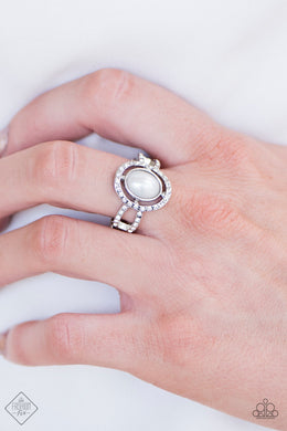 Fairytale Shimmer - White - Paparazzi